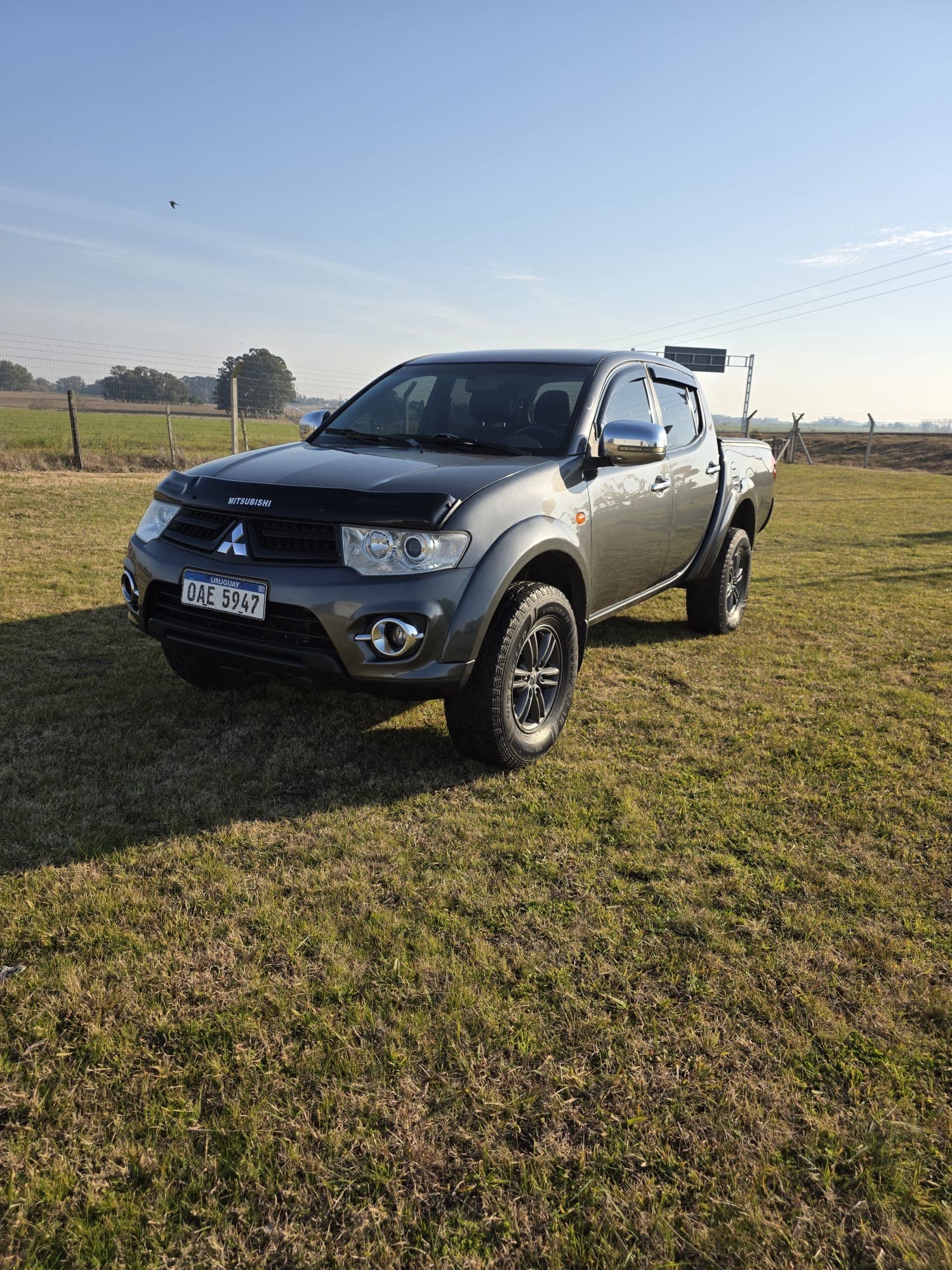 Mitsubishi L200 1